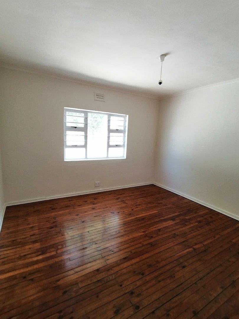 To Let 2 Bedroom Property for Rent in Lansdowne Western Cape